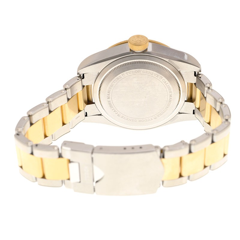 Black Bay GMT Yellow Gold & Steel Black Dial 41mm Product Image 4