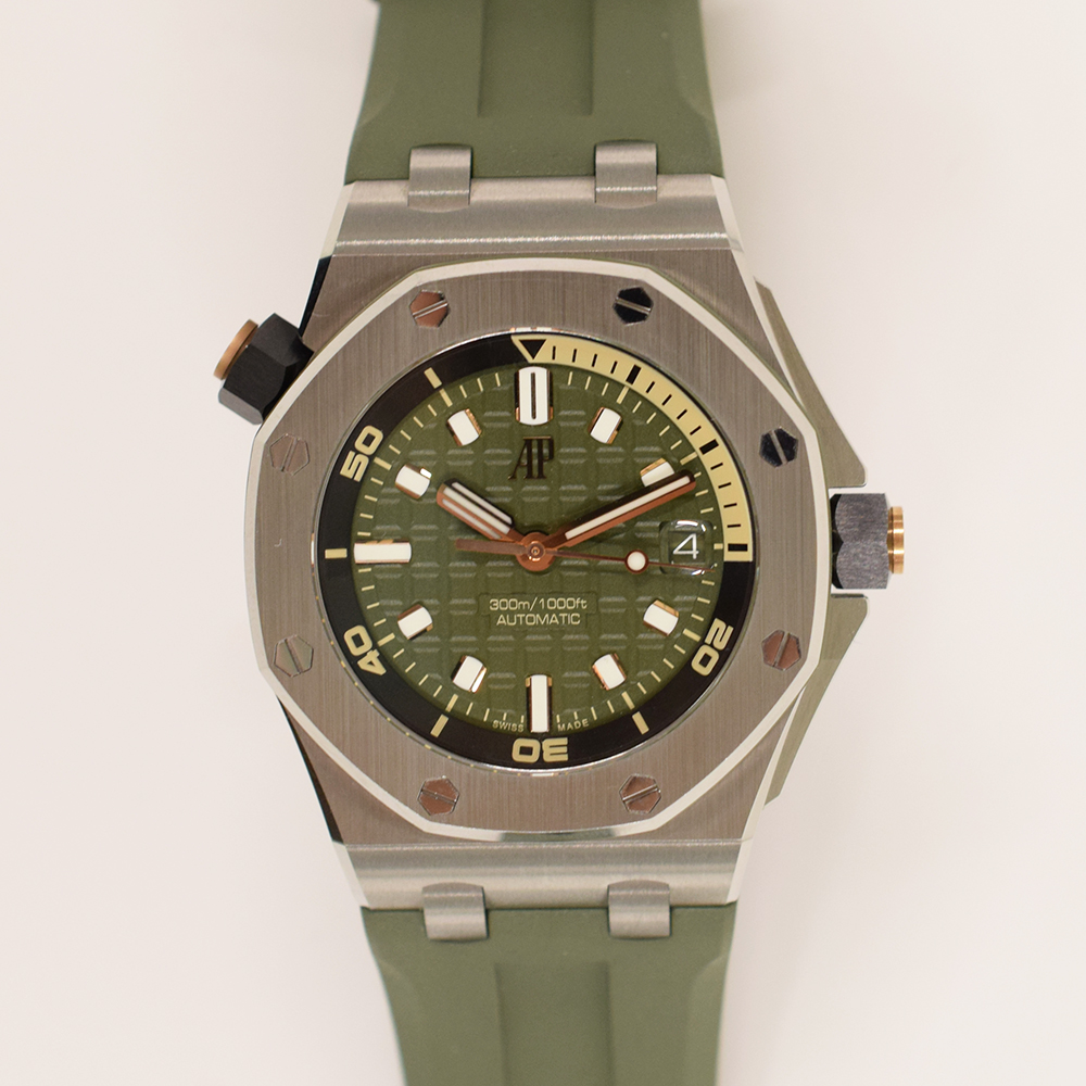 Royal Oak Offshore Diver Steel Green Dial 42mm Product Image 3