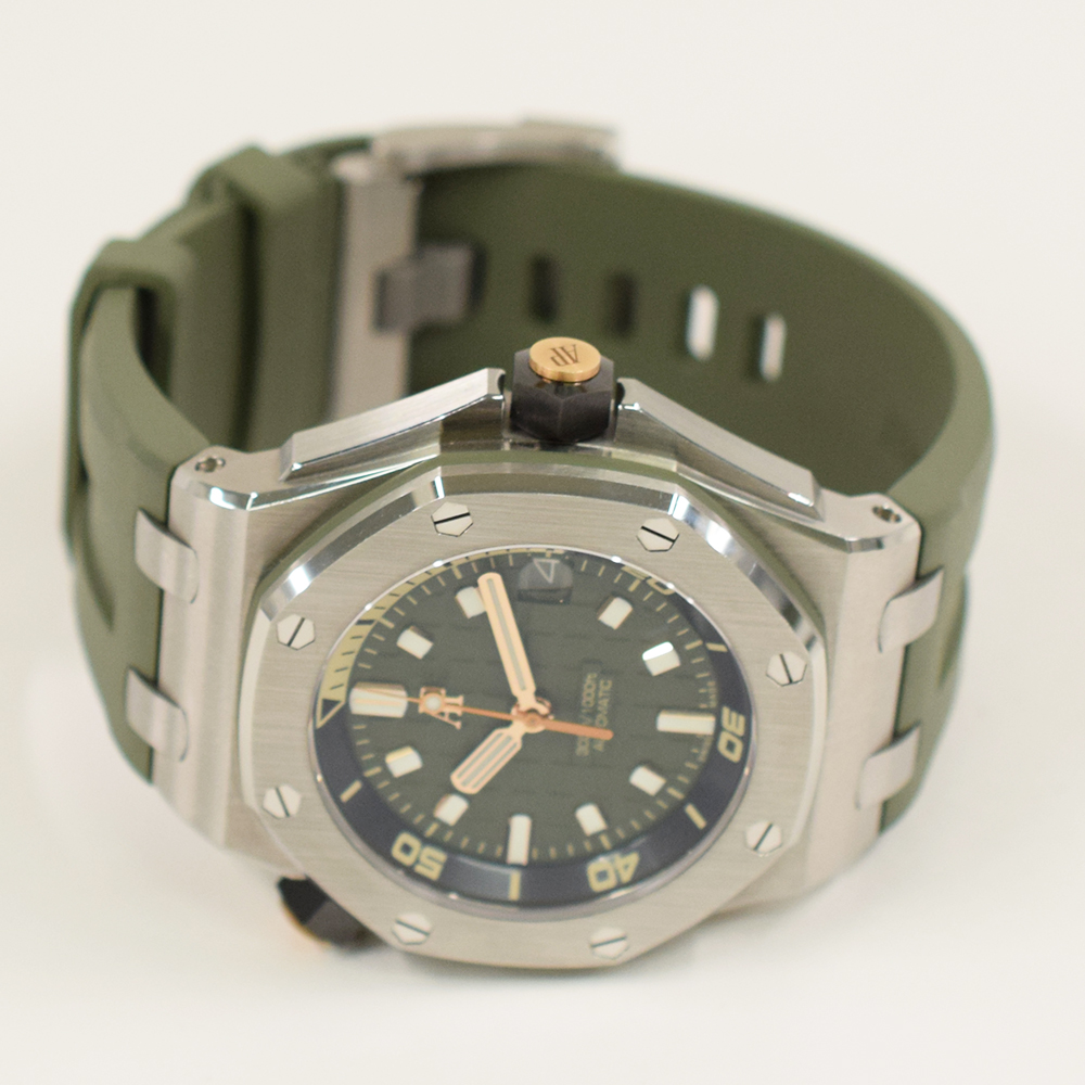 Royal Oak Offshore Diver Steel Green Dial 42mm Product Image 2