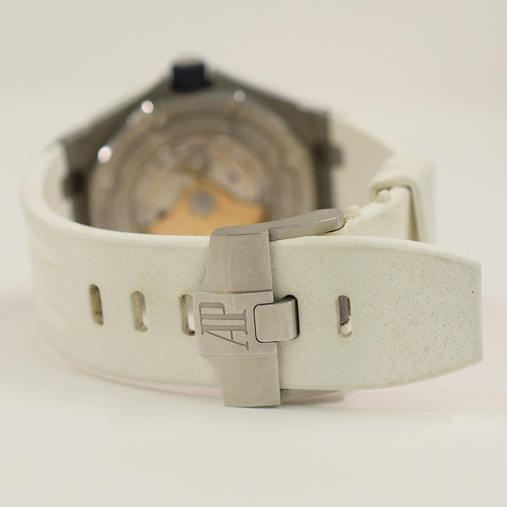 Royal Oak Offshore Diver Steel White Dial 42mm Product Image 3