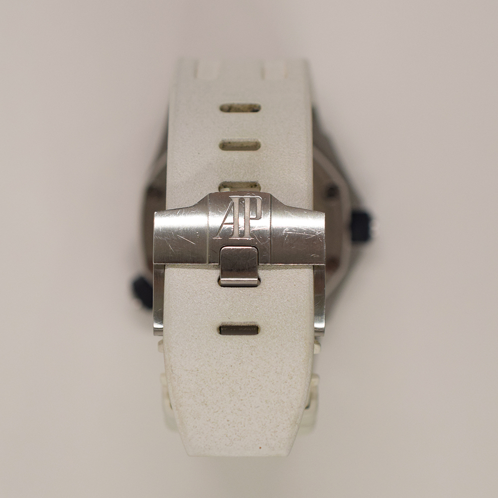 Royal Oak Offshore Diver Steel White Dial 42mm Product Image 5