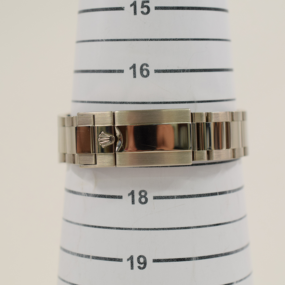 GMT-Master II White Gold Black Dial "Pepsi" 40mm Product Image 8