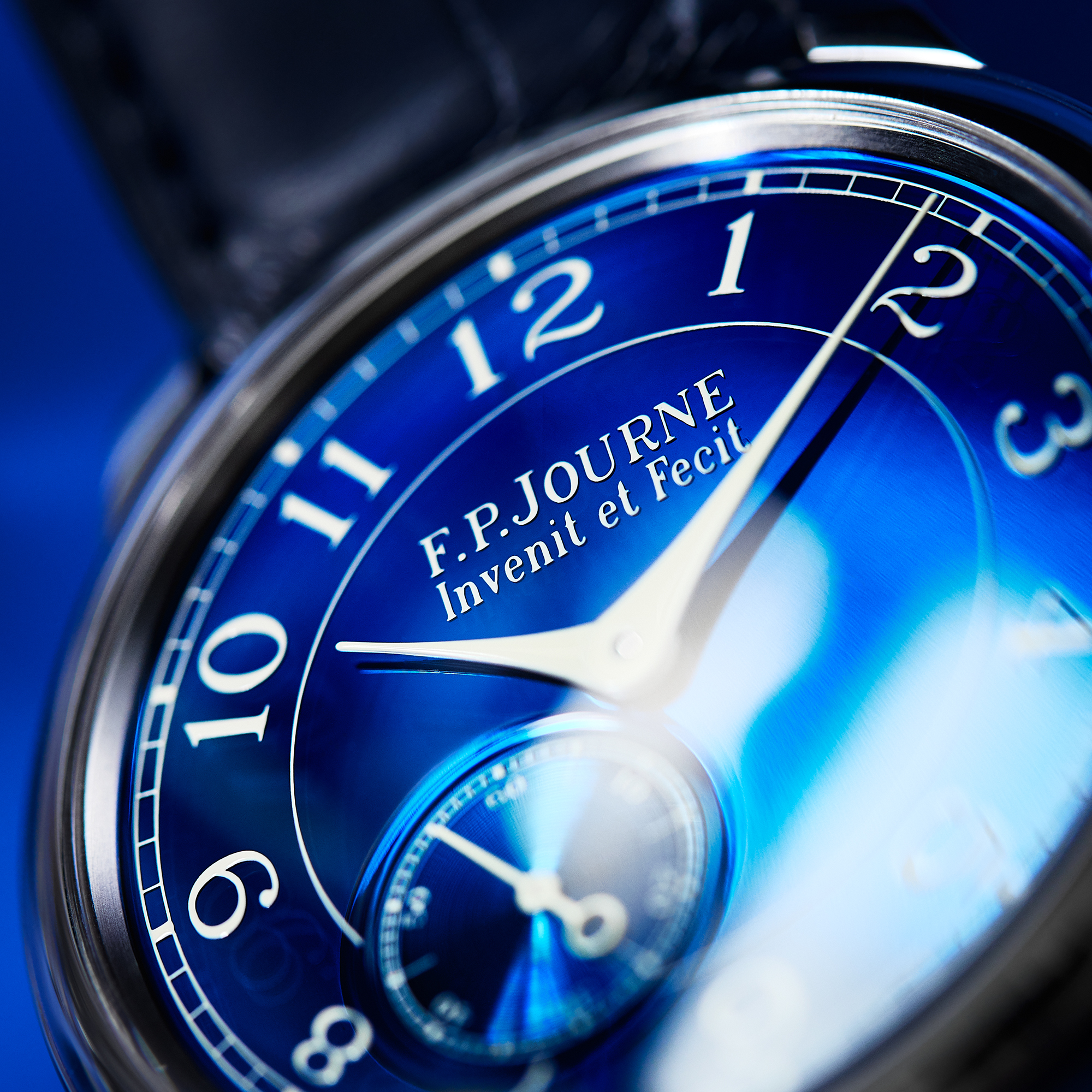 Chronometre Bleu Tantalum Blue Dial 39mm Product Image