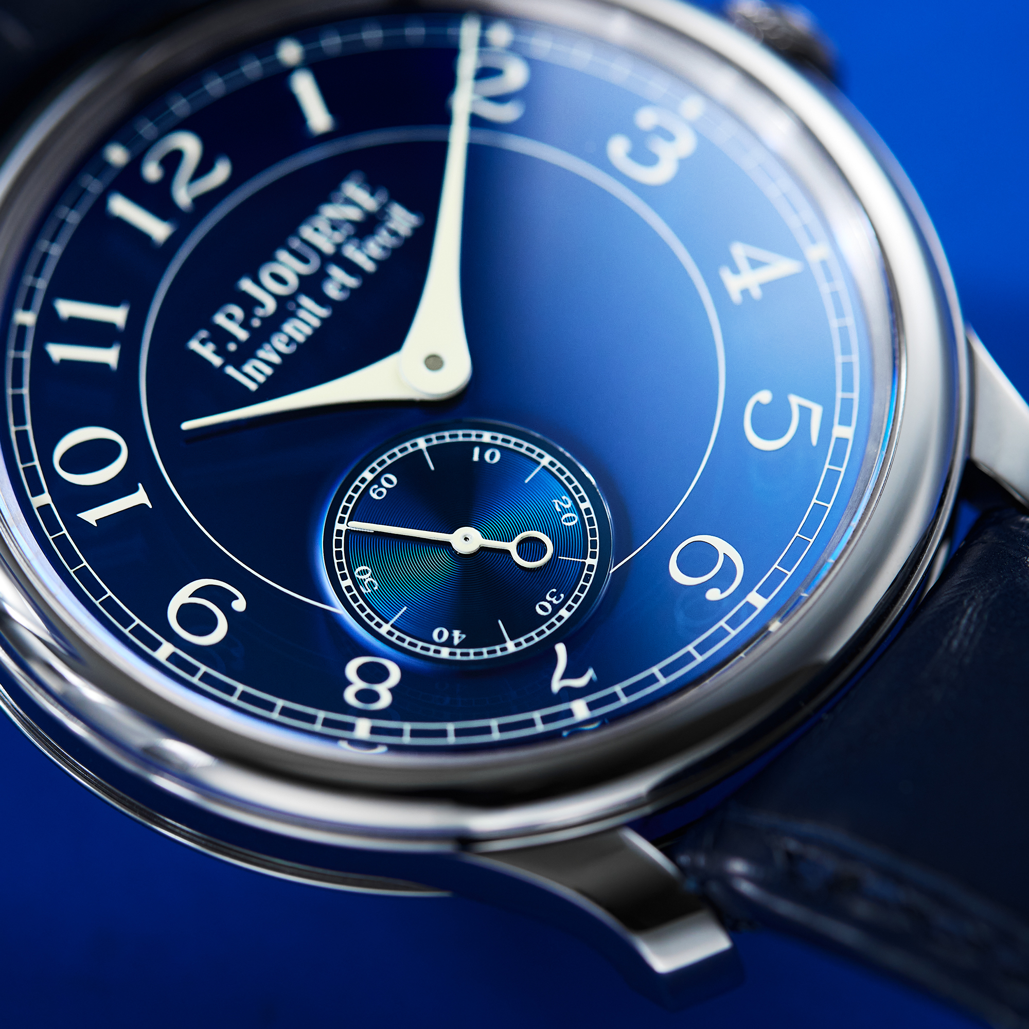 Chronometre Bleu Tantalum Blue Dial 39mm Product Image