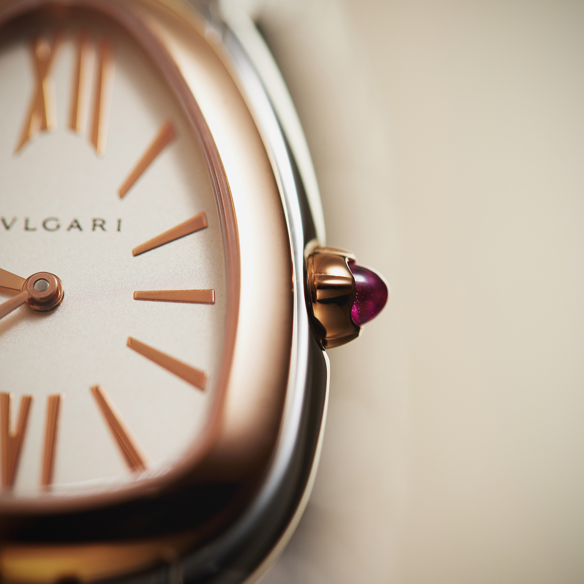 Serpenti Seduttori Rose Gold & Steel White Dial 33mm Product Image 13