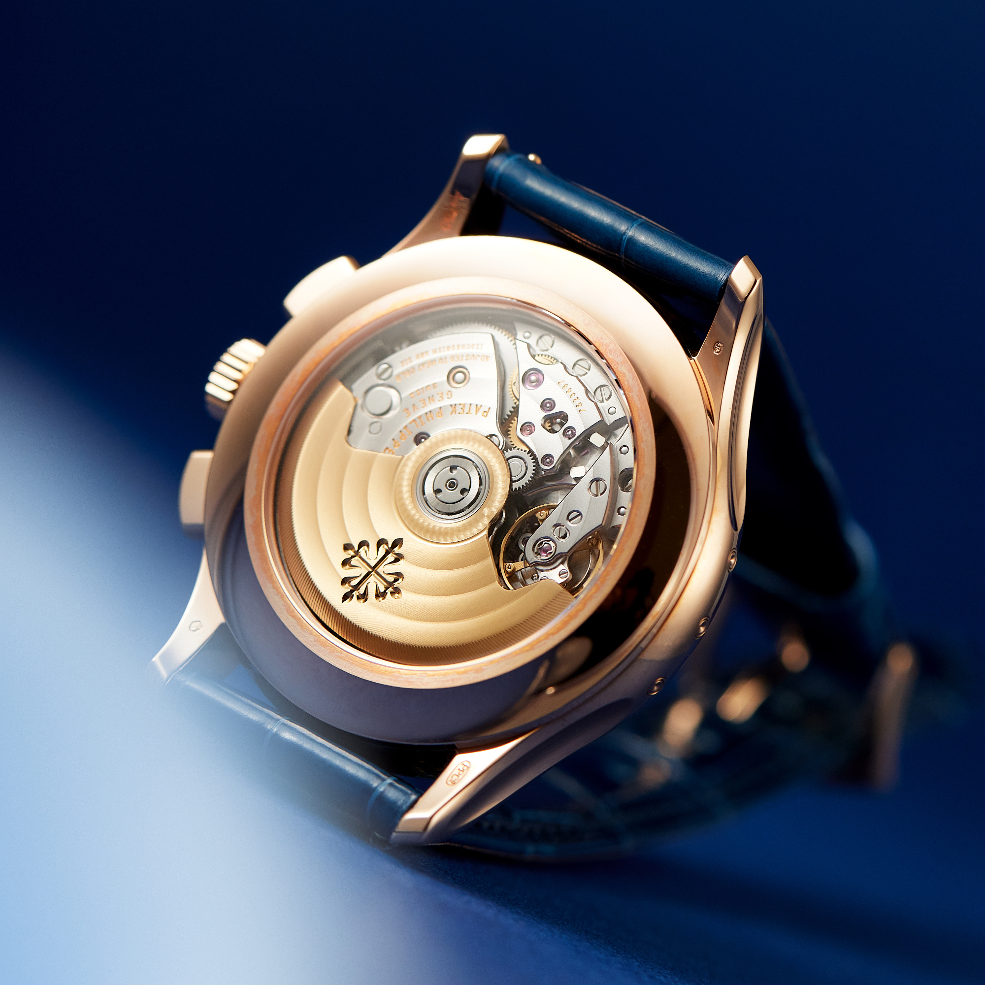 Annual Calendar Chronograph Rose Gold Blue Dial 42mm Product Image 14