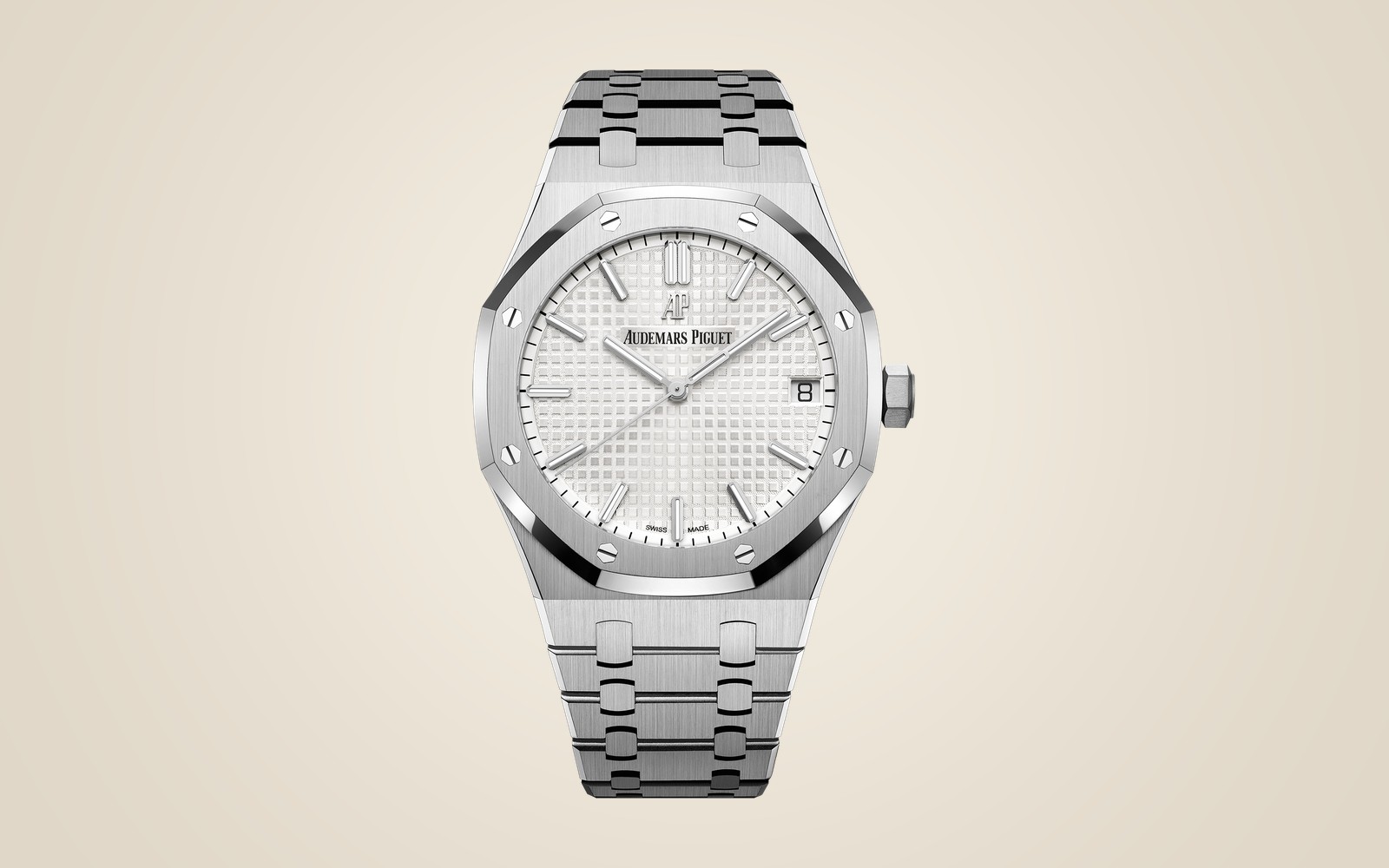 Audemars Piguet Royal Oak Selfwinding 41 mm in steel with silver dial (ref 15500ST.OO.1220ST.04)