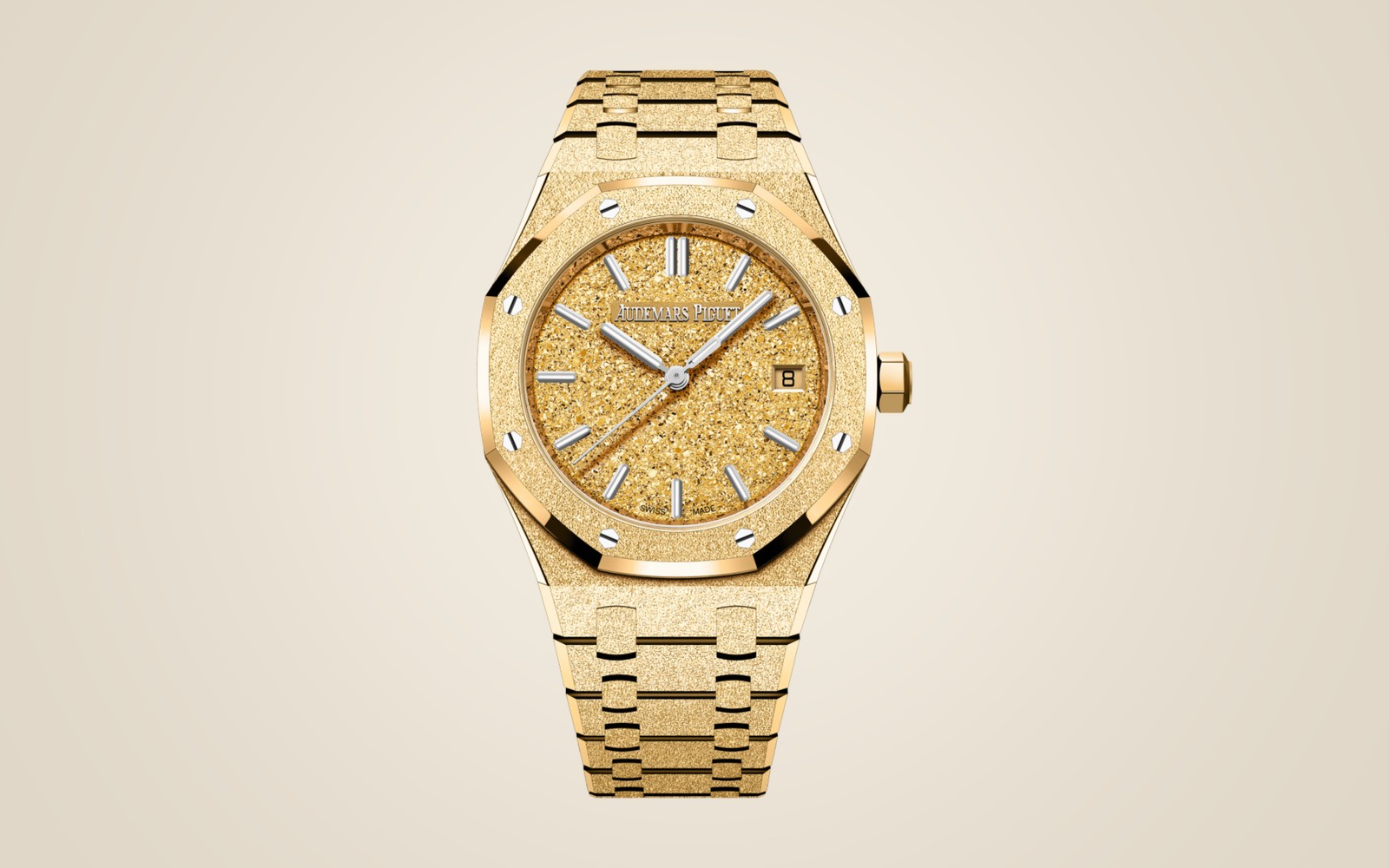 Audemars Piguet Royal Oak Frosted Gold 34 mm in yellow gold with Crystal Sand dial (ref 77450BA.GG.1361BA.01)