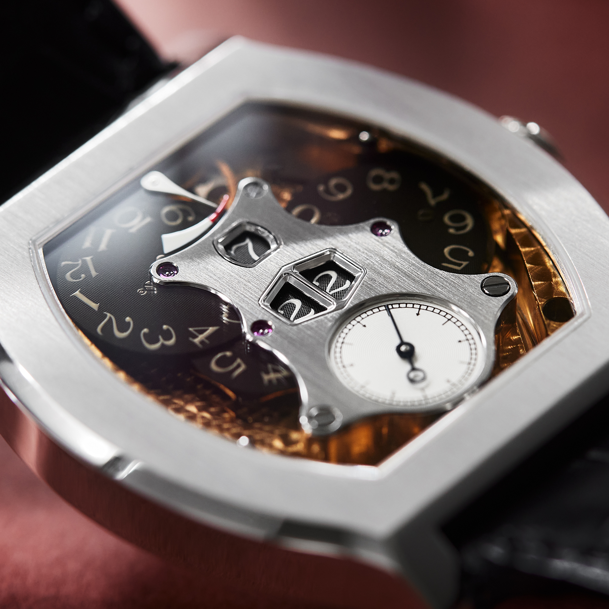 Vagabondage II Limited Edition Platinum Openworked 38mm Product Image