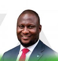 Dr Shola Olapade