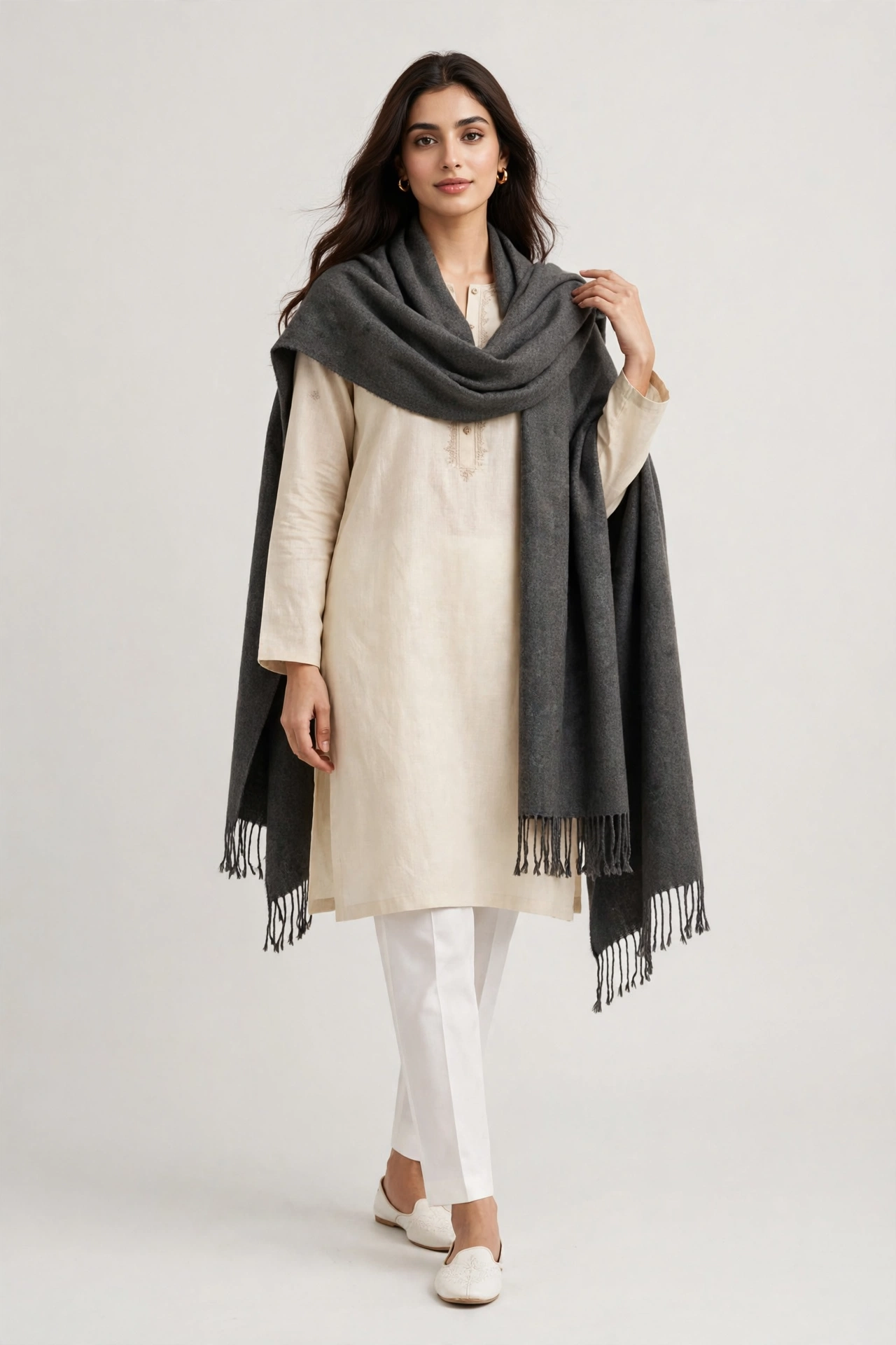 NEPALI WOOL STOLER