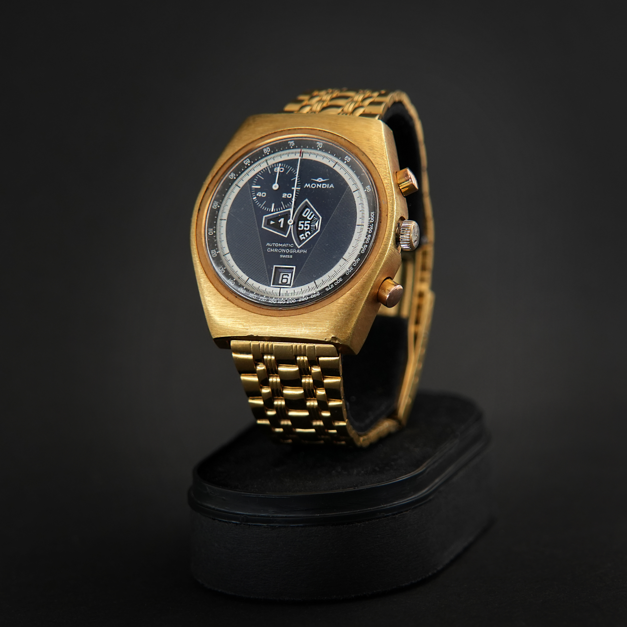 Mondia TDBK 1376 | Automatic Chronograph | Oval Gold-Tone Case