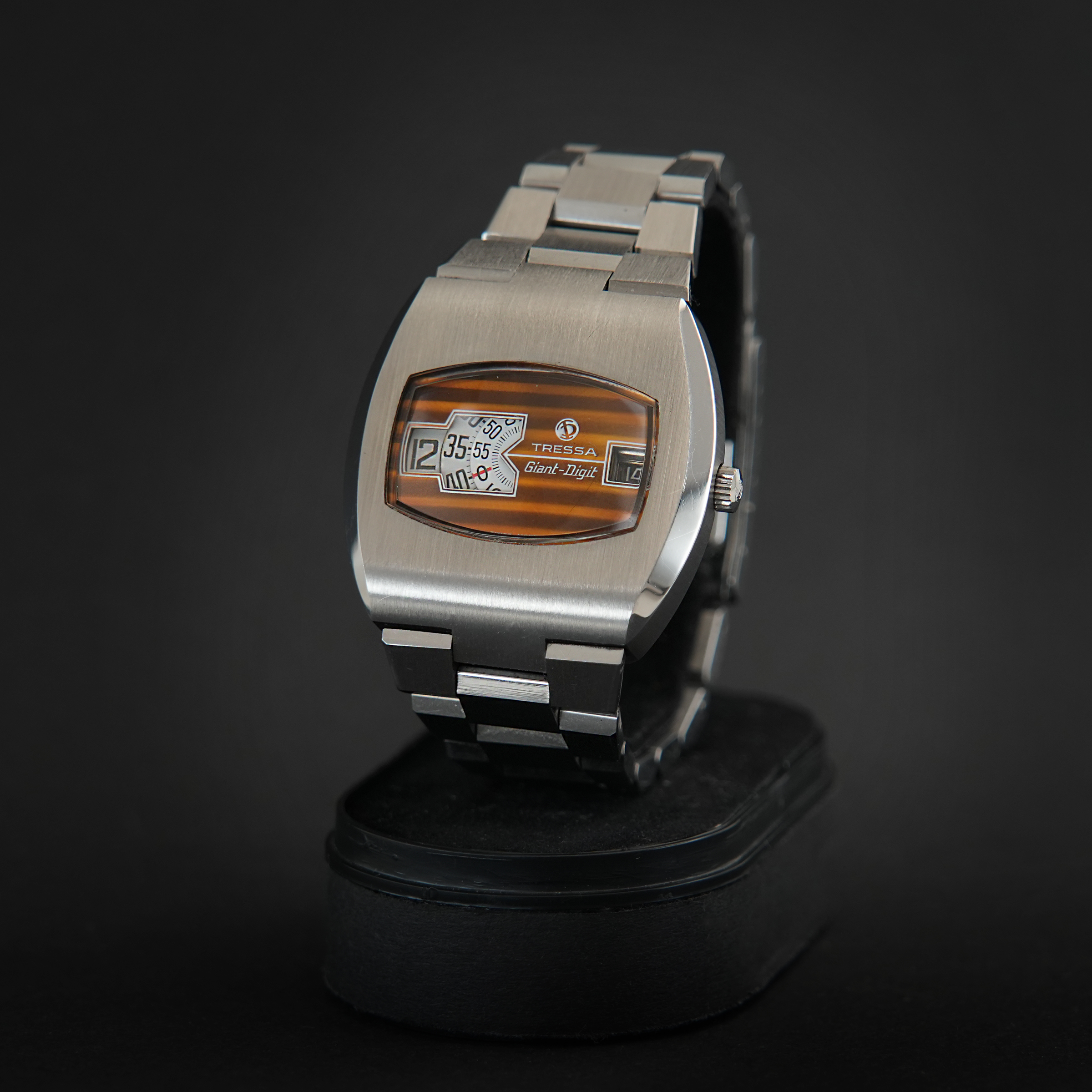 Tressa Giant Digit | Automatic