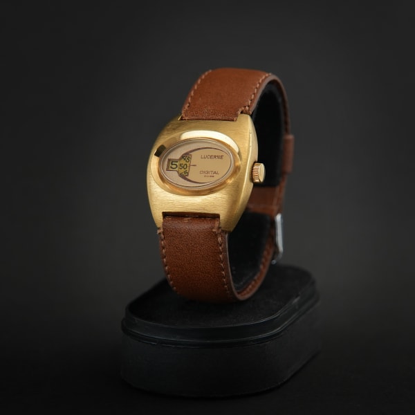 Lucerne Digital | Gold-Tone Case