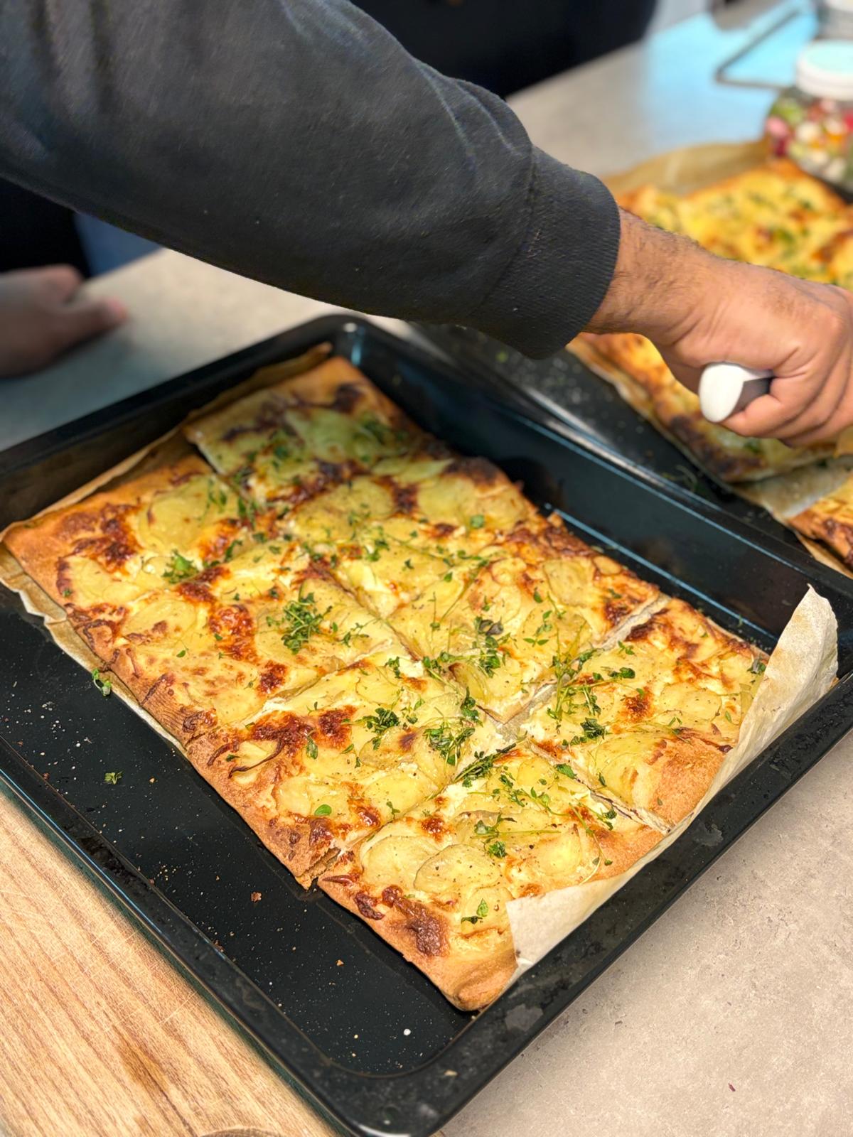 More Than Just Talking: Pizza & Games 🎲🍕
