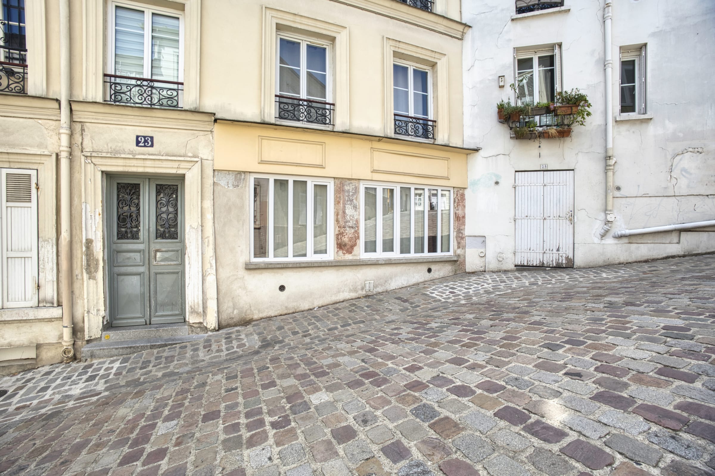 T2 à Montmartre, terrasse, sur la Butte