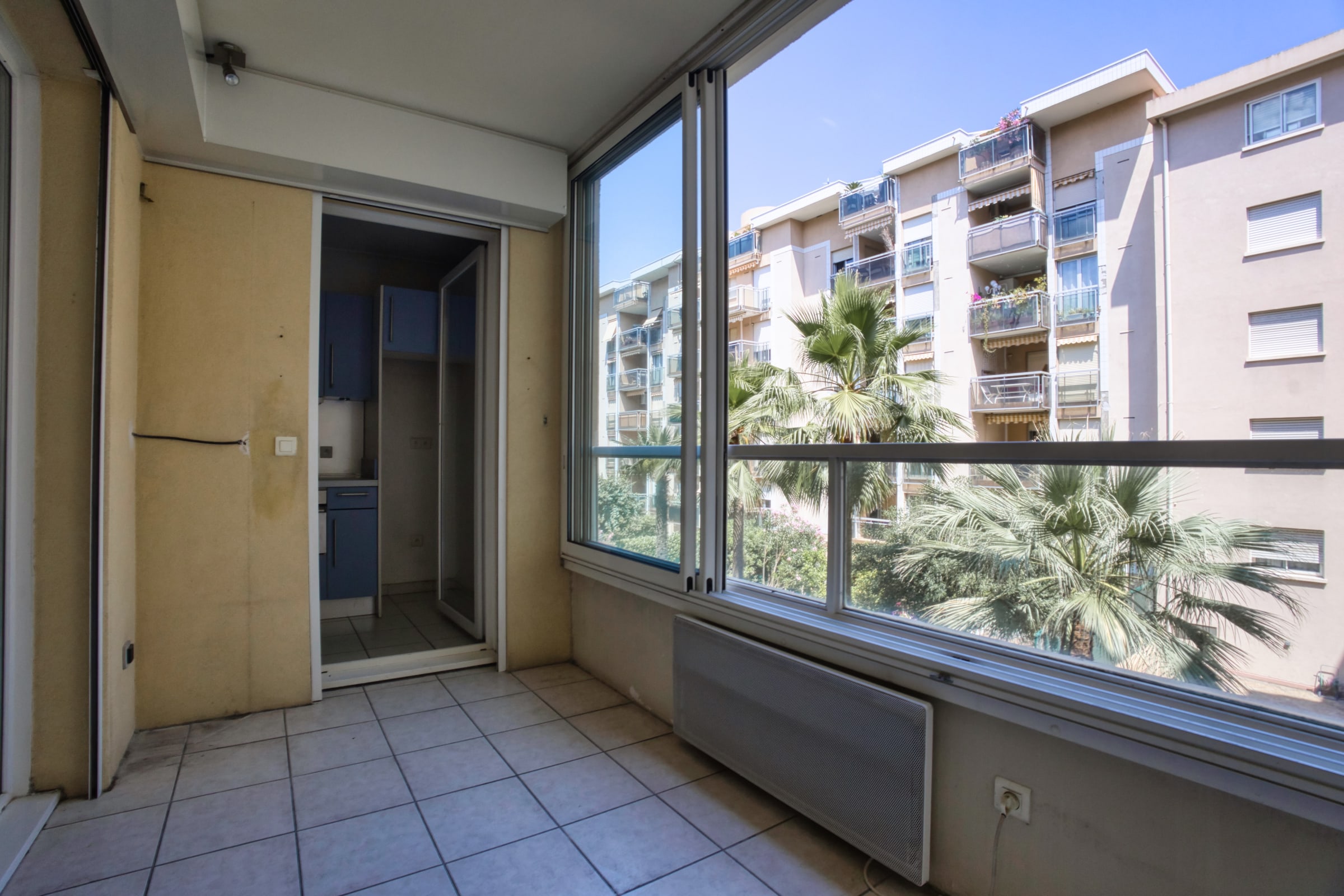 Appartement lumineux avec terrasse — Le Palais Milton, Cannes