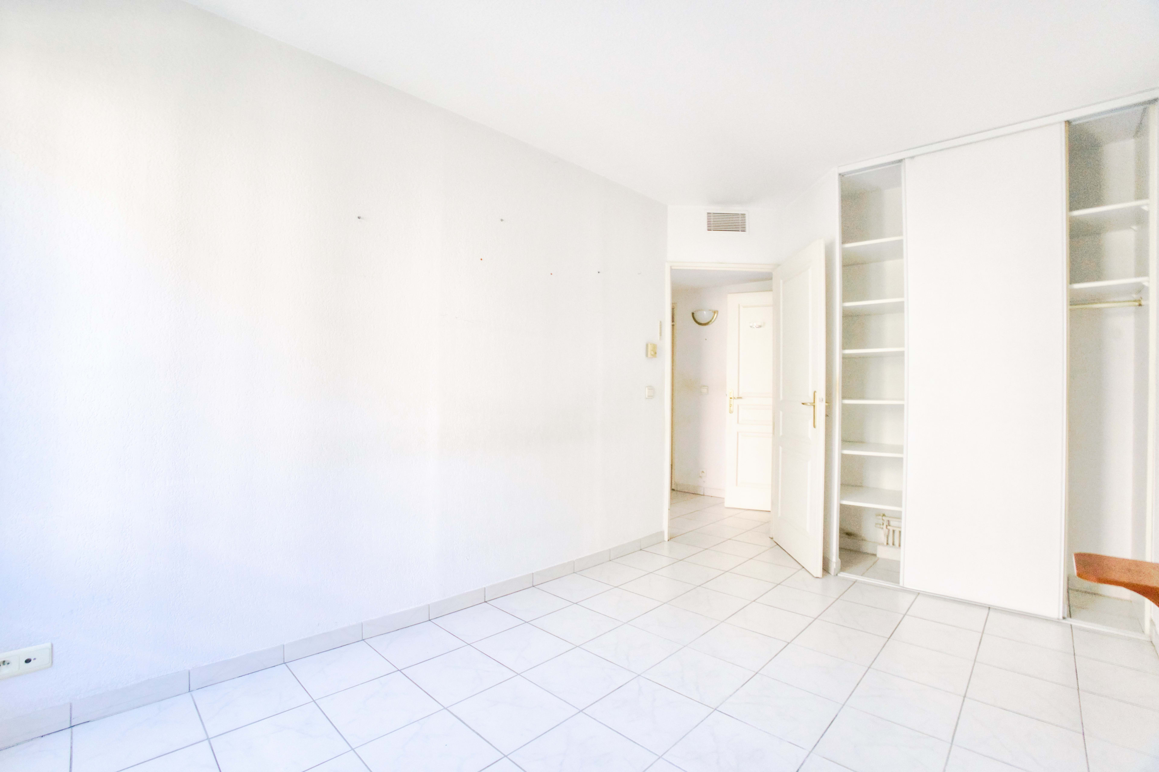 Appartement lumineux avec terrasse — Le Palais Milton, Cannes 6