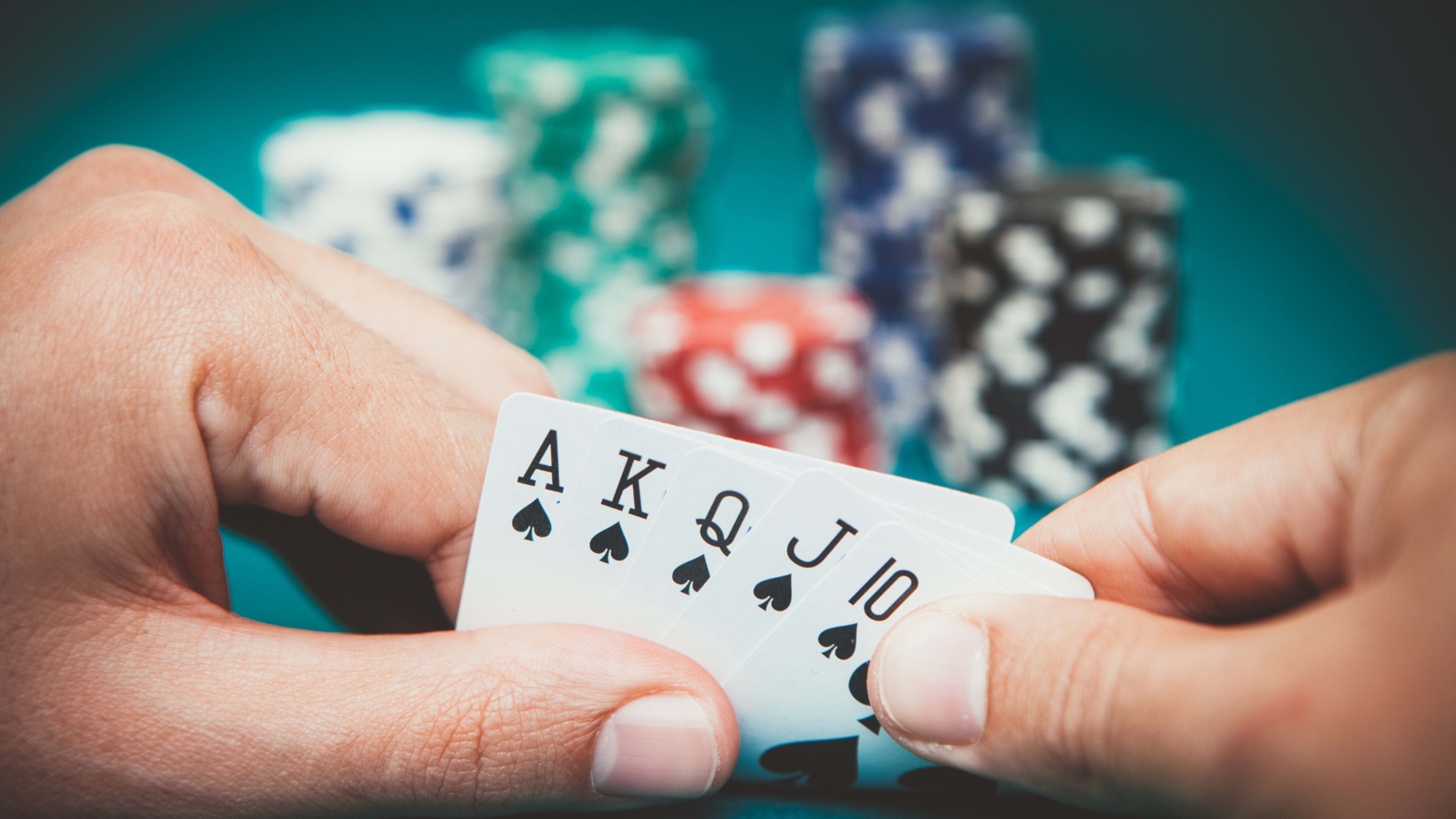 पोकर हैंड्स जीतना image