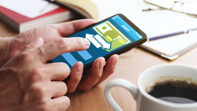 Bank Transfer vs. e-Wallets: Online Casino Payment image