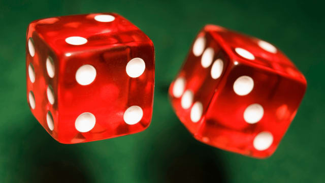 5 Must-Know Fun Facts About Craps image