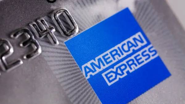 American Express مقابل طرق الدفع الأخرى