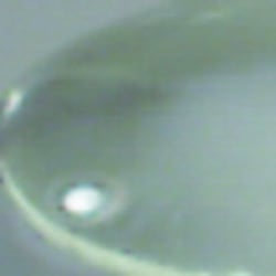 GLASS JUVEL FASETT PYRAMIDE 26X26 KLAR