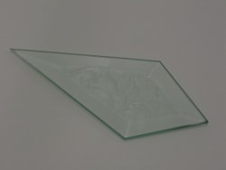 FASETT ISROSE DRÅPE 6,60 cm x 14,50 cm