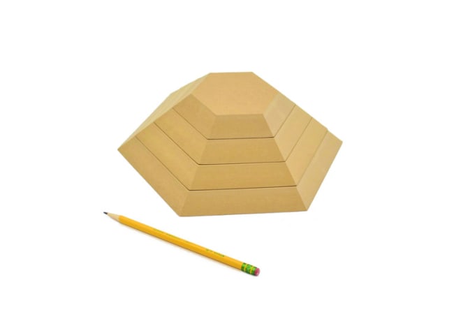 HEXAGON PRESSFORM STABLE SETT I TRE