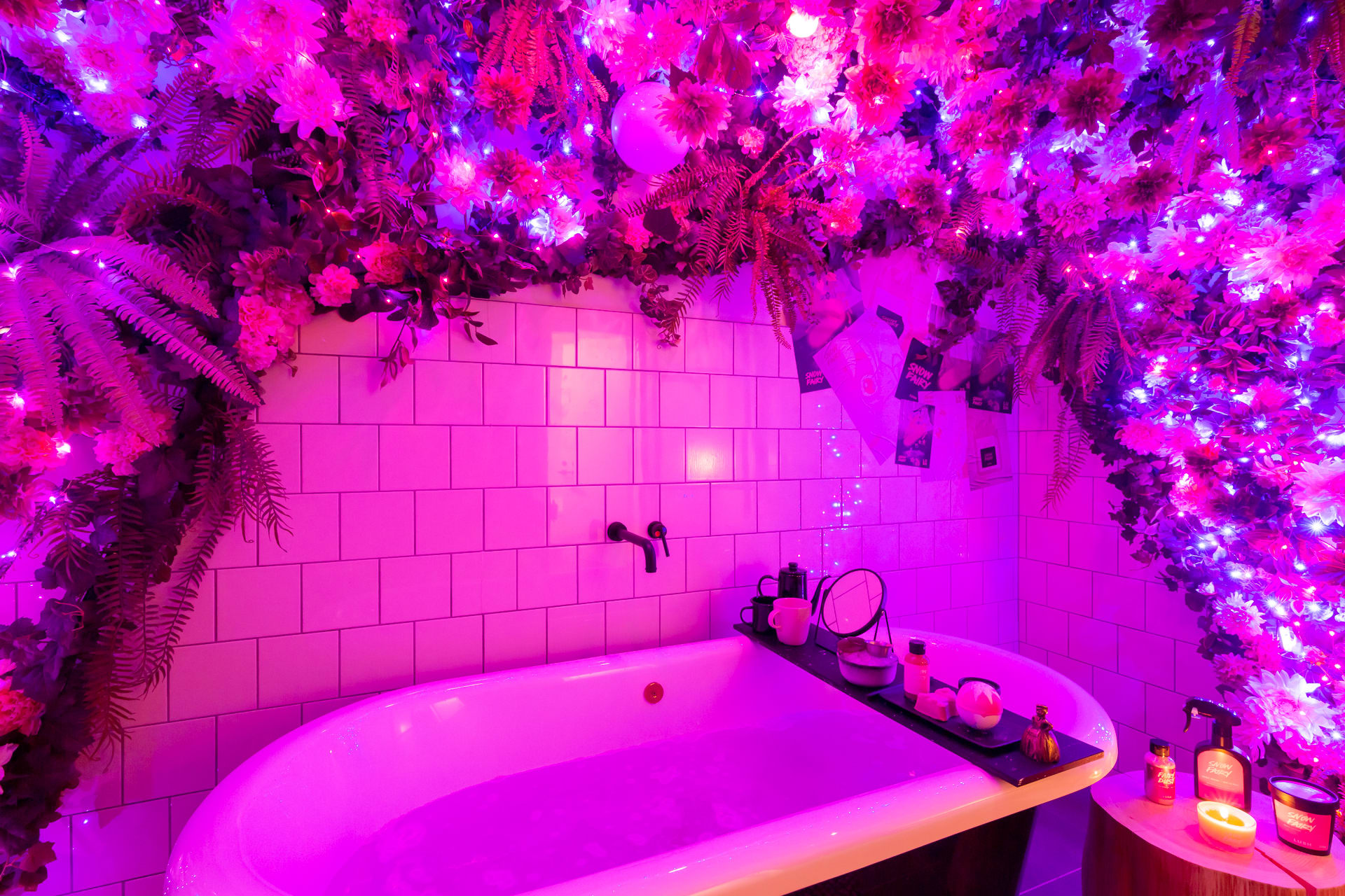 新品 ワコール ラゼ ラグジュアリーシリーズ F70 L クリスマスカラー 新品 ワコール ラゼ ラグジュアリーシリーズ F70 L クリスマスカラー