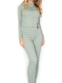 Conjunto deportivo a cuadros