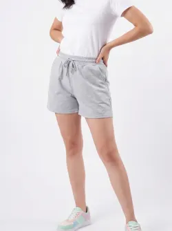 Short dama con bolsas