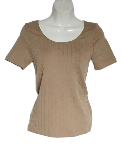 Blusa acanalada de mujer manga corta.