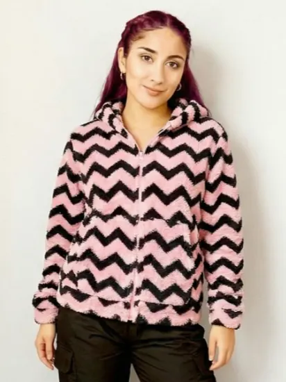 Chamarra Zigzag con Capucha