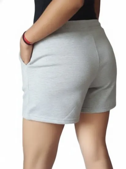 Short de Mujer con Bolsas