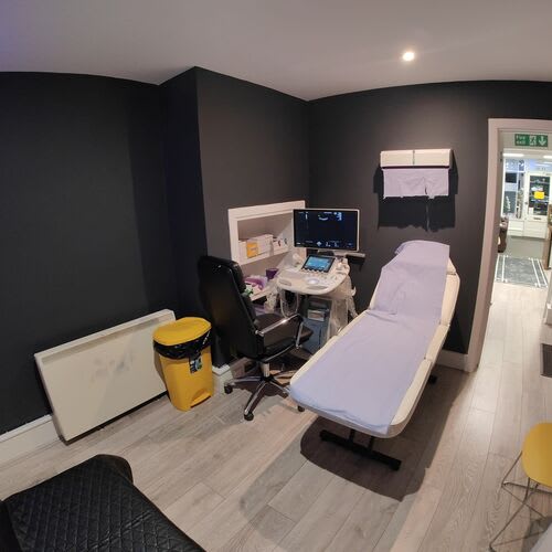 luxurious ultrasound room
