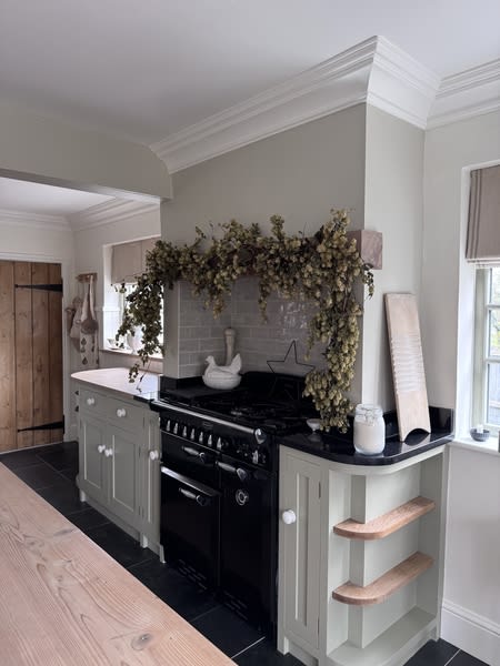Ways to Enhance Your Kitchen with Architectural Moulding