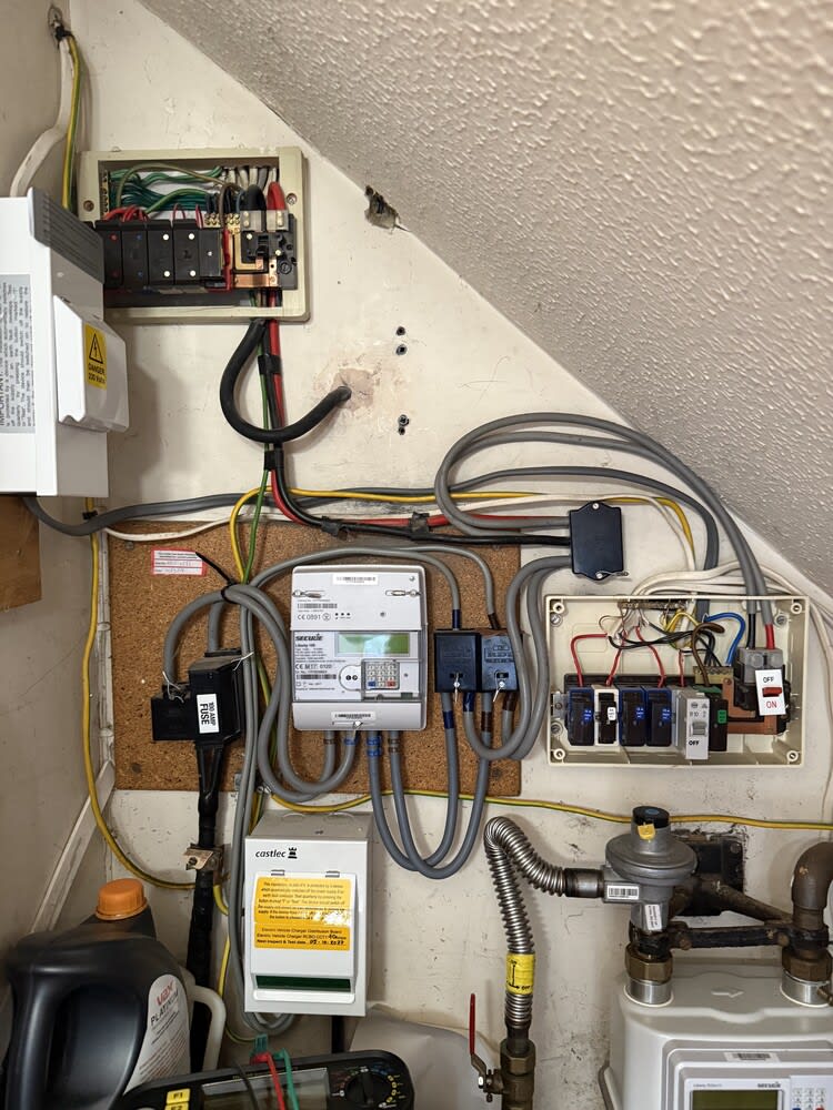 chase farm electrical electrician in Southampton carrying out an EICR