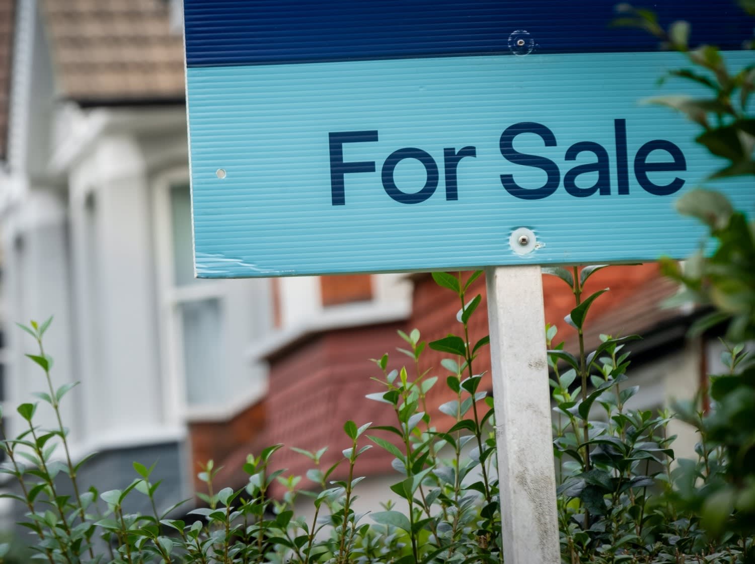 UK-based estate agents successfully complete share sale 