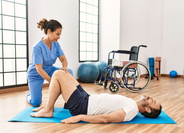 Physiotherapist for Knee Replacement | Home Physio in Essex, Chelmsford &amp; London