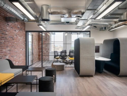 Greenaway Scott advises Paramount Office Interiors on their management buy-out