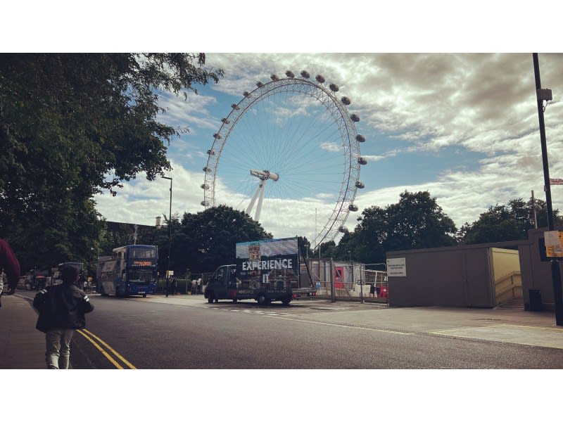 Billboard Advertising, Mobile Billboard Advertising, Mobile Advertising Vans, Digital Displays, Digital Advertising Screens, Large Outdoor Screens, timed ads, Advertising Campaigns, Ad Campaign, OOH Advertising, best advertising, Marketing Agency,