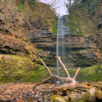 Henrydd Falls