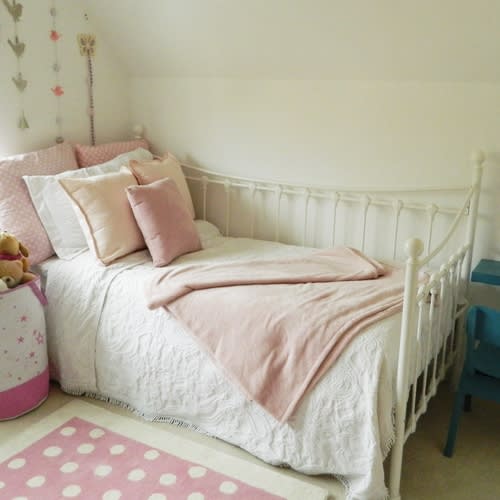 Child's pink bedroom staged to sell in Bickley  