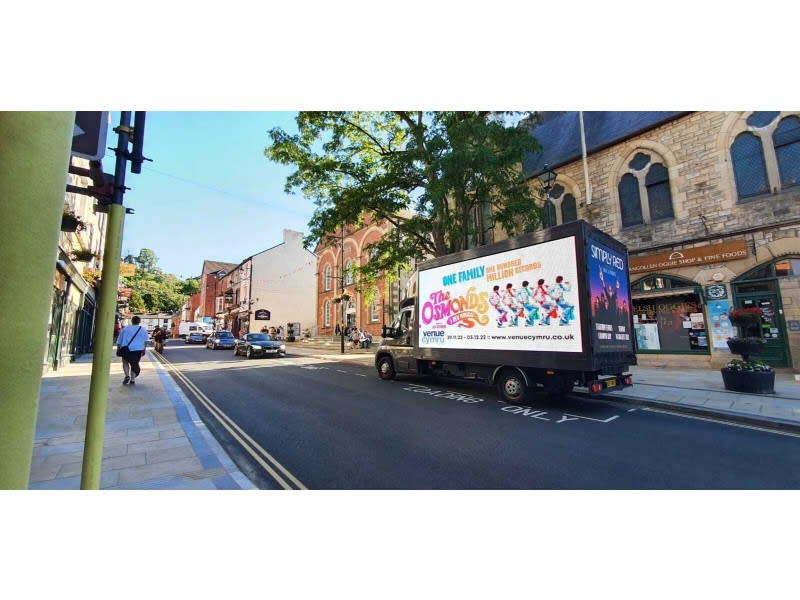 Billboard Advertising, Mobile Billboard Advertising, Mobile Advertising Vans, Digital Displays, Digital Advertising Screens, Large Outdoor Screens, timed ads, Advertising Campaigns, Ad Campaign, OOH Advertising, best advertising, Advertising Agency,