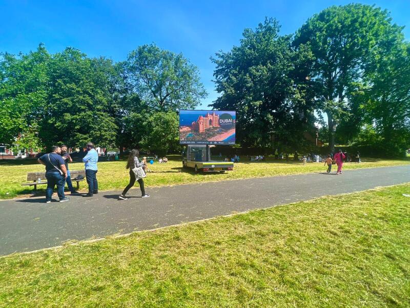 Billboard Advertising, Mobile Billboard Advertising, Mobile Advertising Vans, Digital Displays, Digital Advertising Screens, Large Outdoor Screens, timed ads, Advertising Campaigns, Ad Campaign, OOH Advertising, best advertising, Creative Agency,