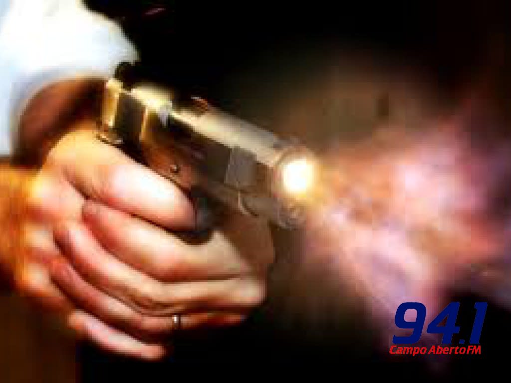 Cantagalo: Jovem Ã© atingido por dois disparos de arma de fogo em um bar na Vila Nova