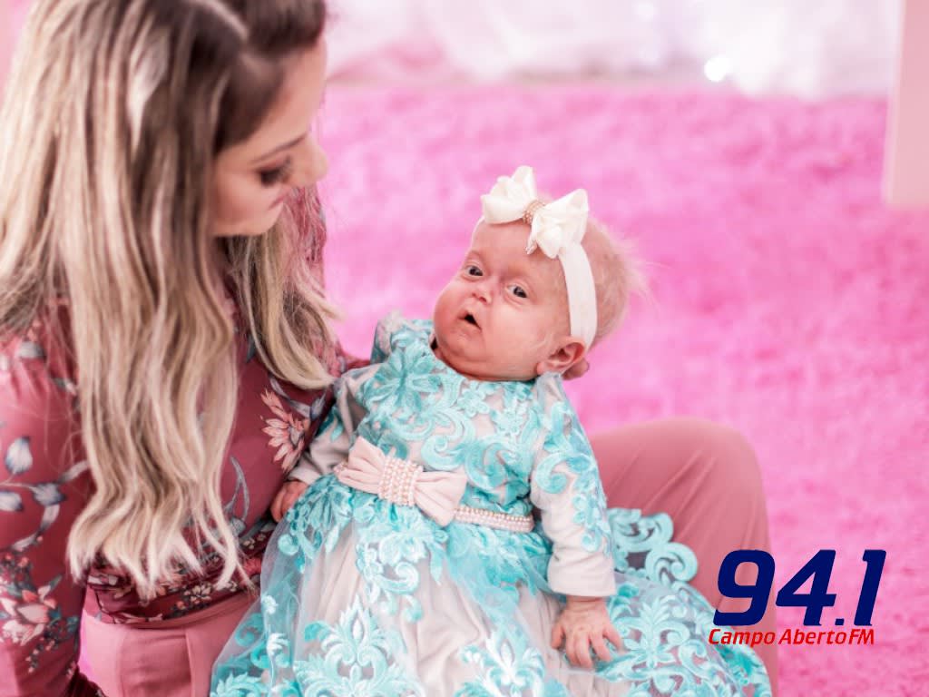 Pequena Anna Julia de Souza completou um ano lutando pela vida