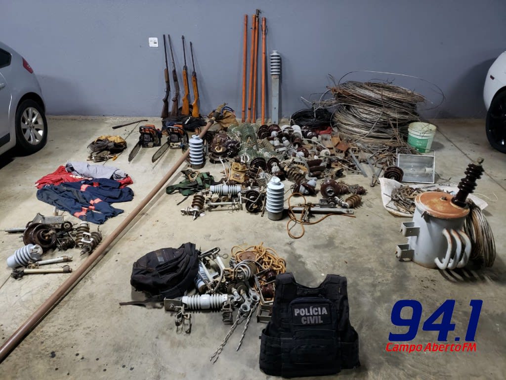 Rio Bonito: PolÃ­cia Civil realiza aÃ§Ã£o policial no Campo do Bugre que resulta na prisÃ£o de cinco pessoas