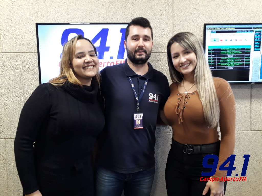 Karla e Karem participaram do programa Tarde em Movimento